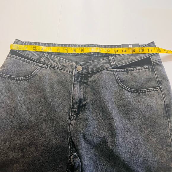 Fashion Nova Got A Secret V Front Straight Leg High Rise Jeans Size 18 NWT Gray - Picture 7 of 12